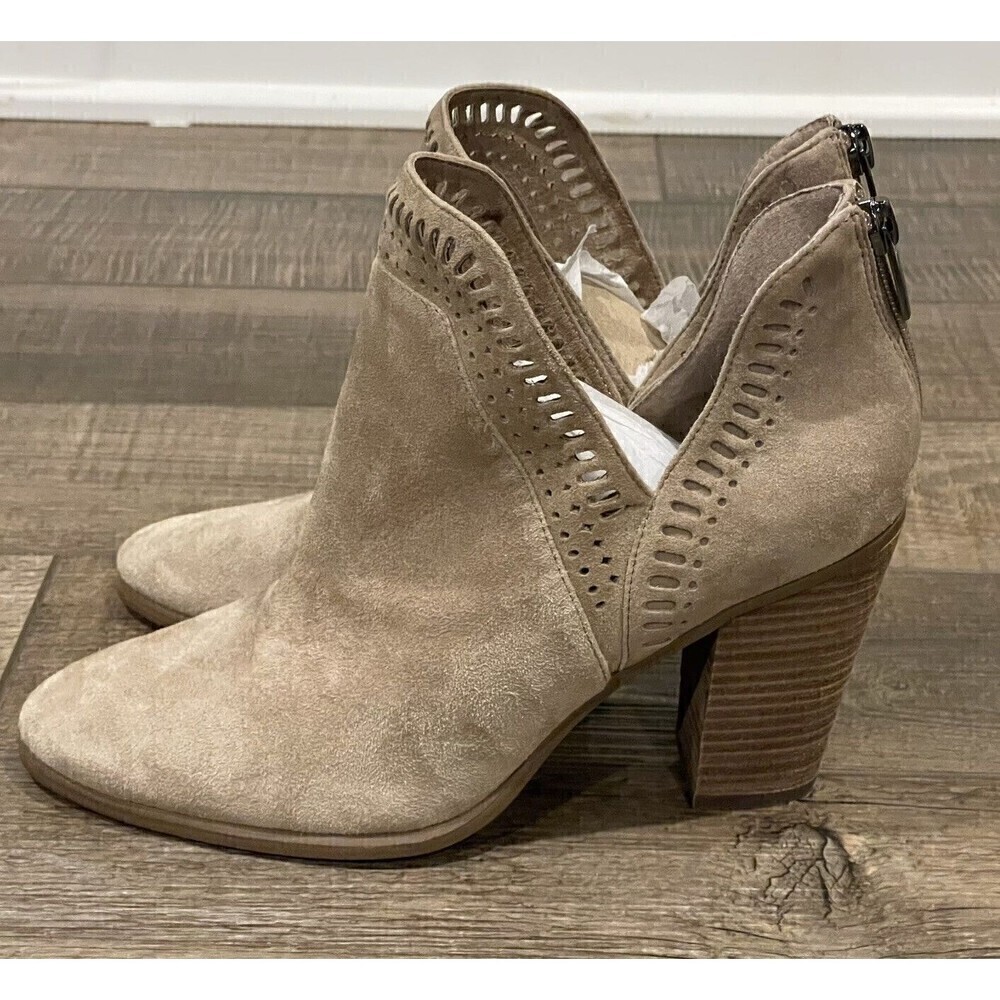 Vince Camuto Fileana French Taupe Suede Split Shaft Bootie Size 8.5 Womens EUC - Picture 3 of 15